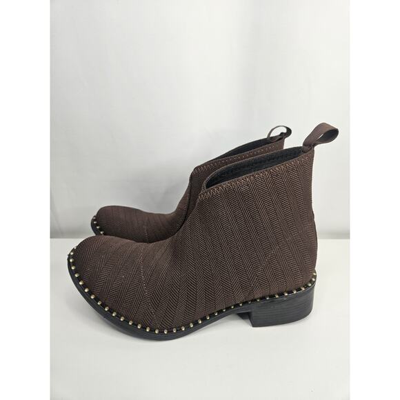 Charleston Shoe Company Slip On Ankle Boots Barcelona 9 Bootie Stretch V Front - Picture 3 of 8